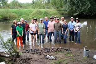 2014 Sangamon River Forest Preserve Mussel Survey Volunteers